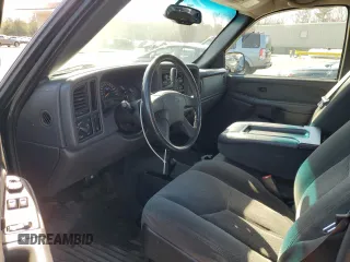 2003 Chevrolet Silverado 1500 LS with VIN 1GCEK14V23Z259763, listed as a Copart auction lot 49145915 with 104,897 mi miles and Salvage Title. Bid and sale history available at DreamBid. Image 8.