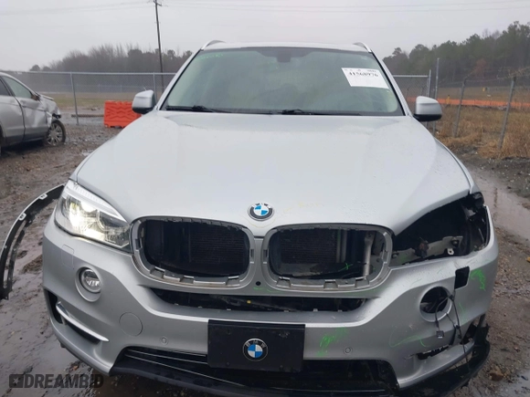 2015 BMW X5 xDrive35d with VIN 5UXKS4C51F0N06221, listed as a IAAI auction lot 41568976 with 162,442 mi miles. Bid and sale history available at carsss.com. Image 13.