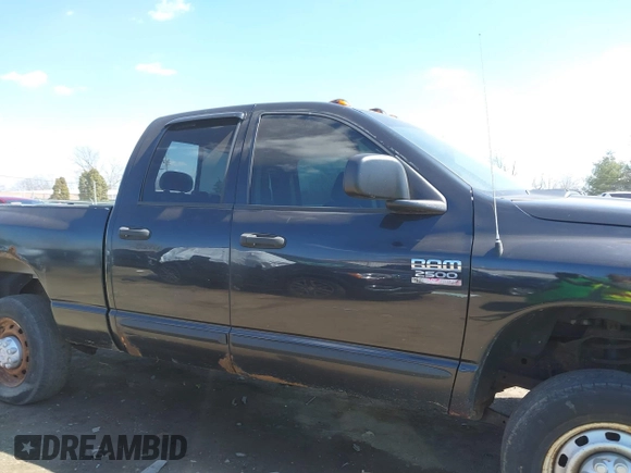 2007 Dodge Ram 2500 SLT with VIN 1D7KS28D27J502735, listed as a IAAI auction lot 41880179 with 368,304 mi miles. Bid and sale history available at carsss.com. Image 14.