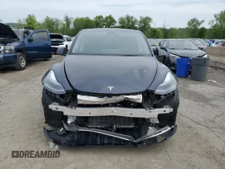 2024 Tesla Model Y Long Range с VIN 7SAYGDEE3RA328991, выставлен на аукционе Copart как лот 56637455 с пробегом Не указан миль и Списание • Salvage title. История ставок и продаж доступна на DreamBid. Изображение 5.
