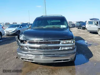 2002 Chevrolet Tahoe LT with VIN 1GNEC13Z02R203361, listed as a IAAI auction lot 41580885 with 349,050 mi miles. Bid and sale history available at carsss.com. Image 12.