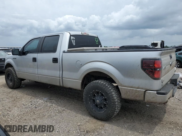 2012 Ford F-150 XL z VIN 1FTFW1CT7CFC31323, wystawiony jako Copart lot #53886455 z przebiegiem 150 947 mil mil oraz Szkody całkowita. Historia ofert i sprzedaży dostępna na DreamBid. Obrazek 2.