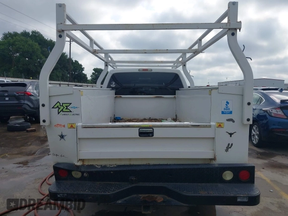 2016 Ford F-250 XL with VIN 1FD7X2A60GEA17446, listed as a IAAI auction lot 42373465 with 117,847 mi miles and . Bid and sale history available at DreamBid. Image 17.