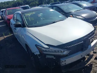 2019 Nissan Maxima SR with VIN 1N4AA6AV6KC375980, listed as a IAAI auction lot 42789155 with 58,318 mi miles and . Bid and sale history available at DreamBid. Image 1.