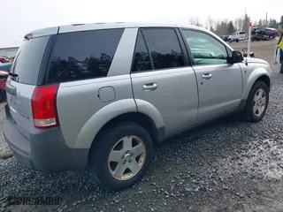 2004 Saturn VUE V6 with VIN 5GZCZ63424S857031, listed as a IAAI auction lot 41756123 with 126,475 mi miles. Bid and sale history available at carsss.com. Image 4.