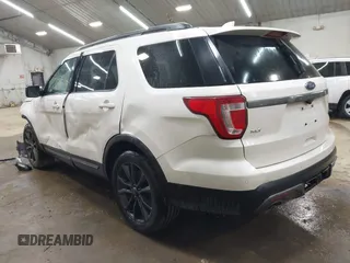 2017 Ford Explorer XLT z VIN 1FM5K8D8XHGB69410, wystawiony jako IAAI lot #42086792 z przebiegiem 171 566 mil mil oraz . Historia ofert i sprzedaży dostępna na DreamBid. Obrazek 3.