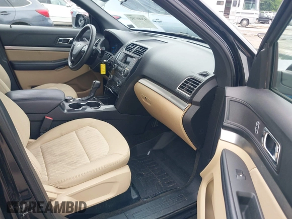 2017 Ford Explorer z VIN 1FM5K8B87HGE27594, wystawiony jako IAAI lot #42686352 z przebiegiem 93 173 mil mil oraz . Historia ofert i sprzedaży dostępna na DreamBid. Obrazek 5.