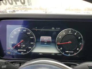 2024 Mercedes-Benz G 63 AMG with VIN W1NYC7HJ7RX507748, listed as a Copart auction lot 84663444 with 87 mi miles and Salvage Title. Bid and sale history available at DreamBid. Image 9.