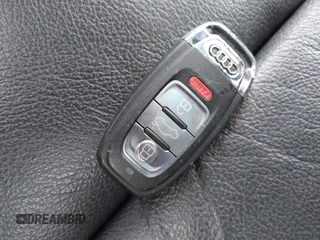 2015 Audi Q5 Premium Plus с VIN WA1DGAFP9FA117516, выставлен на аукционе IAAI как лот 41482588 с пробегом 113 324 миль миль и . История ставок и продаж доступна на DreamBid. Изображение 11.