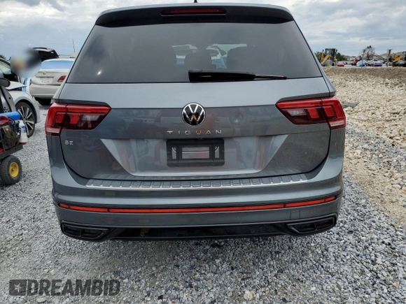 2022 Volkswagen Tiguan SE R-Line Black с VIN 3VVCB7AX1NM063447, выставлен на аукционе Copart как лот 59599855 с пробегом 53 400 миль миль и На запчасти • Non repairable. История ставок и продаж доступна на DreamBid. Изображение 6.