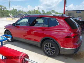 2023 Volkswagen Tiguan SE с VIN 3VVNB7AX4PM073529, выставлен на аукционе IAAI как лот 42393112 с пробегом 40 250 миль миль и . История ставок и продаж доступна на DreamBid. Изображение 15.