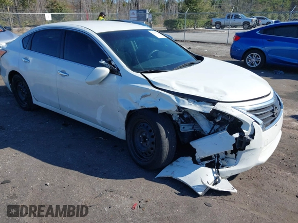 2015 Nissan Altima 2.5 S with VIN 1N4AL3AP4FN868500, listed as a IAAI auction lot 41497837 with 213,417 mi miles. Bid and sale history available at carsss.com. Image 1.