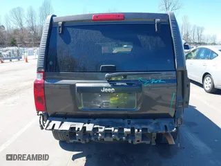2006 Jeep Commander with VIN 1J8HH48K96C176263, listed as a IAAI auction lot 41843558 with 172,157 mi miles. Bid and sale history available at carsss.com. Image 17.