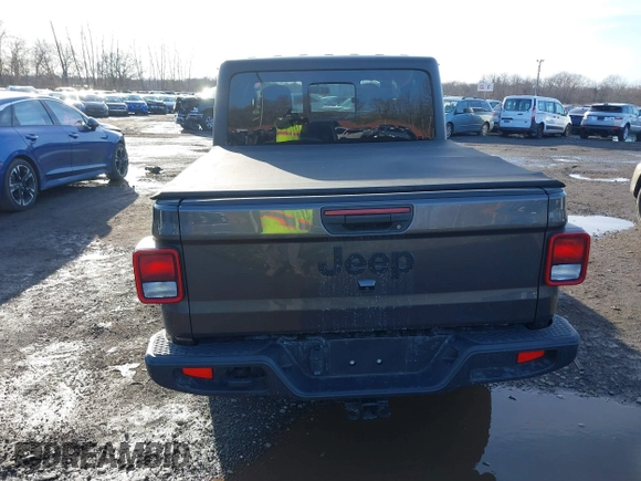 2022 Jeep Gladiator Texas Trail with VIN 1C6HJTAG7NL141819, listed as a IAAI auction lot 41520083 with 21,191 mi miles and . Bid and sale history available at DreamBid. Image 16.