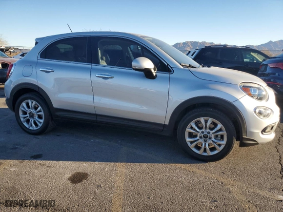 2016 FIAT 500X Lounge with VIN ZFBCFXDT2GP354521, listed as a Copart auction lot 84717204 with 151,438 mi miles and Salvage Title. Bid and sale history available at carsss.com. Image 4.