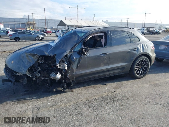 2018 Porsche Macan with VIN WP1AA2A54JLB14685, listed as a IAAI auction lot 41906101 with Not provided miles and . Bid and sale history available at DreamBid. Image 16.