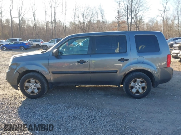 2013 Honda Pilot LX with VIN 5FNYF4H25DB073872, listed as a IAAI auction lot 41901435 with 171,529 mi miles. Bid and sale history available at carsss.com. Image 14.