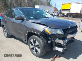 2020 Jeep Compass Latitude with VIN 3C4NJDBB3LT148966, listed as a IAAI auction lot 41899107 with 35,782 mi miles and . Bid and sale history available at DreamBid. Image 1.