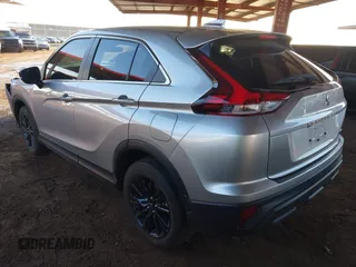 2024 Mitsubishi Eclipse Cross LE z VIN JA4ATVAA8RZ062944, wystawiony jako IAAI lot #41760306 z przebiegiem 8 755 mil mil oraz . Historia ofert i sprzedaży dostępna na DreamBid. Obrazek 3.