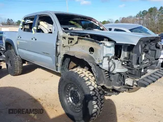 2018 Toyota Tacoma SR with VIN 5TFCZ5AN2JX158424, listed as a IAAI auction lot 41689251 with 80,617 mi miles. Bid and sale history available at carsss.com. Image 1.