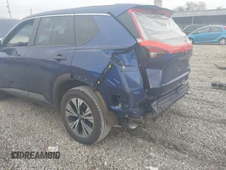 2022 Nissan Rogue SV with VIN 5N1BT3BB1NC686793, listed as a IAAI auction lot 40963002 with 34,559 mi miles. Bid and sale history available at carsss.com. Image 20.