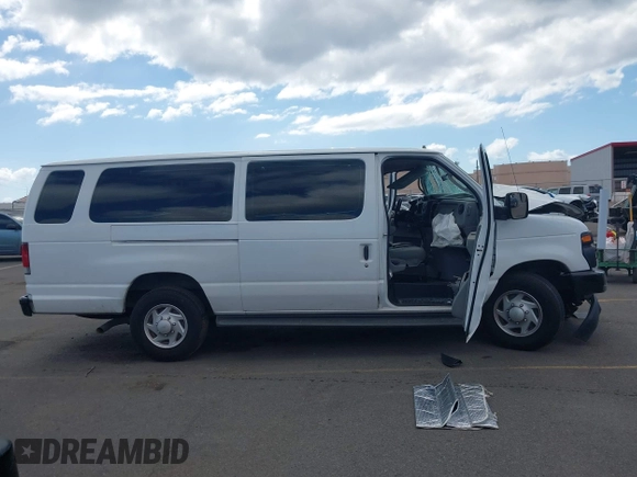 2011 Ford Econoline Passenger XL с VIN 1FBSS3BL5BDB09954, выставлен на аукционе IAAI как лот 41325653 с пробегом Не указан миль и . История ставок и продаж доступна на DreamBid. Изображение 14.