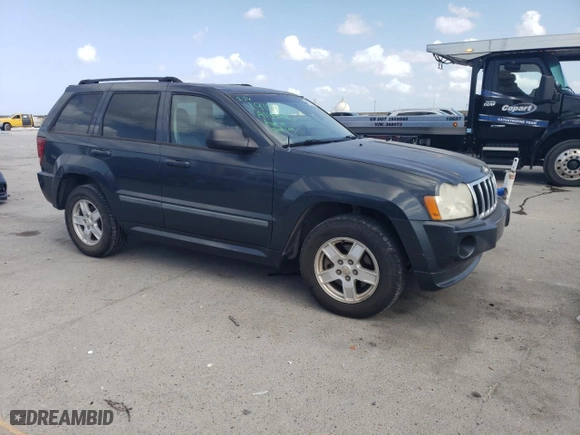 2007 Jeep Grand Cherokee Laredo with VIN 1J8GS48K17C526516, listed as a Copart auction lot 49139515 with 280,191 mi miles and Salvage Title. Bid and sale history available at carsss.com. Image 4.