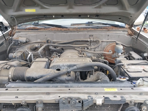 2005 Toyota Sequoia SR5 with VIN 5TDZT34AX5S246092, listed as a IAAI auction lot 41933254 with 244,865 mi miles. Bid and sale history available at carsss.com. Image 10.