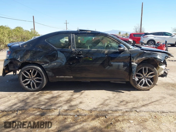 2016 Scion tC z VIN JTKJF5C7XGJ017894, wystawiony jako IAAI lot #41614948 z przebiegiem 109 311 mil mil oraz . Historia ofert i sprzedaży dostępna na DreamBid. Obrazek 14.