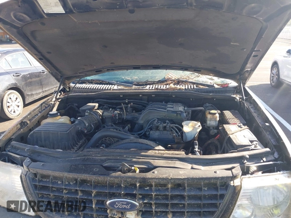 2005 Ford Explorer XLS with VIN 1FMZU62K95UA61162, listed as a IAAI auction lot 42001366 with Not Provided miles and . Bid and sale history available at DreamBid. Image 10.
