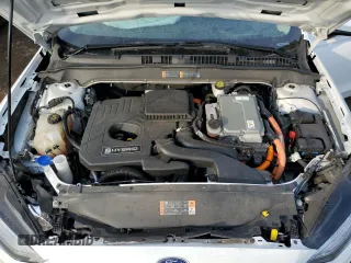 2019 Ford Fusion Hybrid SE with VIN 3FA6P0LU9KR195657, listed as a Copart auction lot 65602392 with 47,160 mi miles. Bid and sale history available at carsss.com. Image 7.
