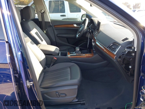 2022 Audi Q5 S line Premium Plus with VIN WA1EAAFY3N2118376, listed as a IAAI auction lot 42042234 with 25,509 mi miles and . Bid and sale history available at DreamBid. Image 5.