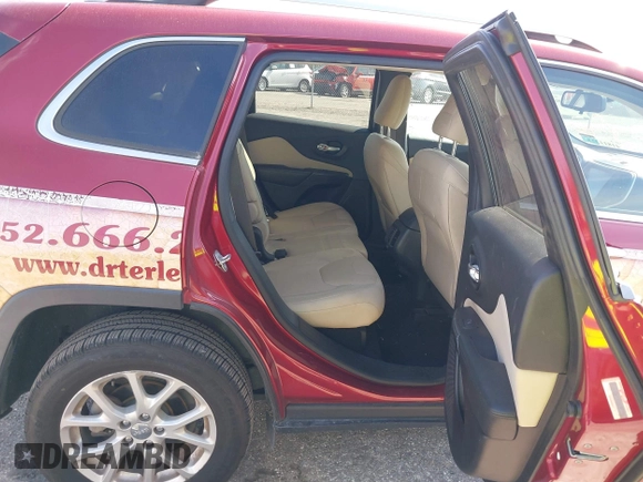 2015 Jeep Cherokee Latitude with VIN 1C4PJLCB0FW643402, listed as a IAAI auction lot 41811328 with 110,232 mi miles and . Bid and sale history available at DreamBid. Image 8.