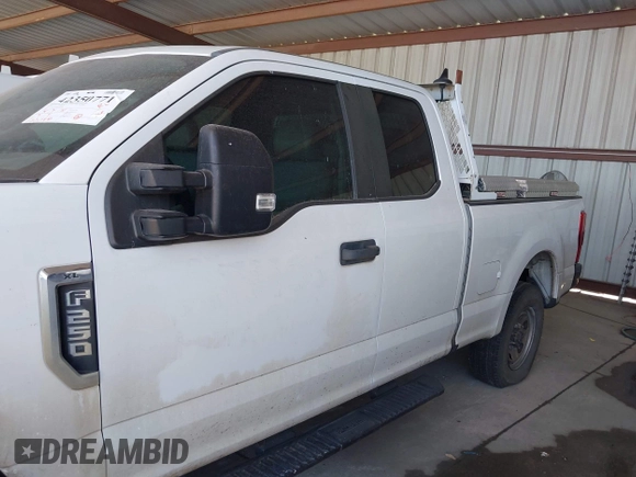 2017 Ford F-250 XLT с VIN 1FT7X2A65HEC33329, выставлен на аукционе IAAI как лот 42350771 с пробегом 153 596 миль миль и . История ставок и продаж доступна на DreamBid. Изображение 14.