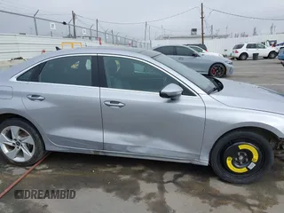 2023 Audi A3 Premium z VIN WAUAUDGY0PA143172, wystawiony jako IAAI lot #41881398 z przebiegiem 18 754 mil mil oraz . Historia ofert i sprzedaży dostępna na DreamBid. Obrazek 14.