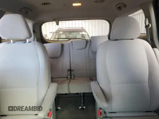 2018 Kia Sedona L with VIN KNDMA5C17J6408784, listed as a Copart auction lot 44455015 with 136,704 mi miles and Non Repairable. Bid and sale history available at carsss.com. Image 10.
