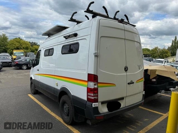 2016 Mercedes-Benz Sprinter Cargo with VIN WD3PE7DD6GP339069, listed as a Copart auction lot 81203334 with 53,121 mi miles and Salvage Title. Bid and sale history available at carsss.com. Image 3.