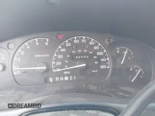 2000 Ford Explorer XLT z VIN 1FMDU73E6YZB38828, wystawiony jako IAAI lot #42458837 z przebiegiem 190 053 mil mil oraz . Historia ofert i sprzedaży dostępna na DreamBid. Obrazek 7.