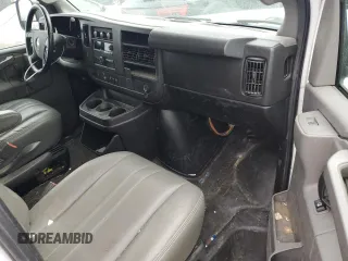 2020 Chevrolet Express Cargo with VIN 1GCWGAFP4L1174507, listed as a Copart auction lot 44225975 with 130,444 mi miles and Salvage Title. Bid and sale history available at DreamBid. Image 8.