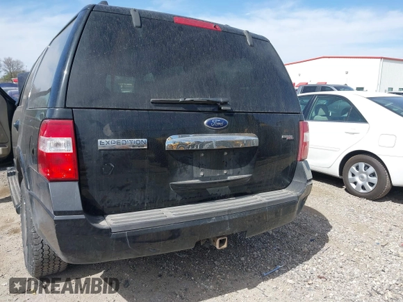 2008 Ford Expedition Limited с VIN 1FMFU19538LA87045, выставлен на аукционе IAAI как лот 41789089 с пробегом 235 314 миль миль и . История ставок и продаж доступна на DreamBid. Изображение 6.