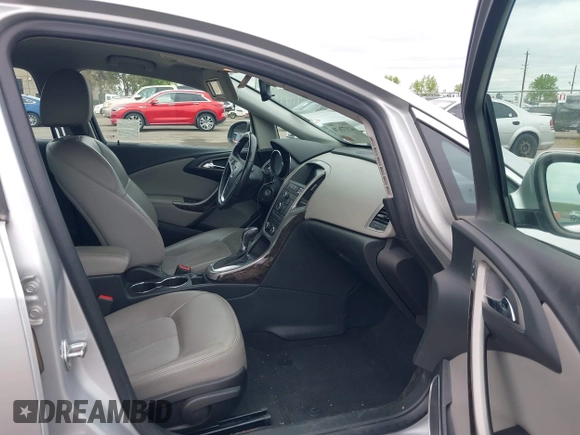 2013 Buick Verano with VIN 1G4PP5SK0D4228466, listed as a IAAI auction lot 42072670 with 72,290 mi miles. Bid and sale history available at carsss.com. Image 5.