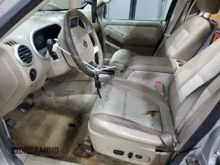 2007 Mercury Mountaineer Premier z VIN 4M2EU488X7UJ02978, wystawiony jako Copart lot #57634215 z przebiegiem 123 069 mil mil oraz Tytuł czysty. Historia ofert i sprzedaży dostępna na DreamBid. Obrazek 7.