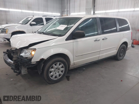 2008 Chrysler Town & Country LX with VIN 2A8HR44H78R671031, listed as a IAAI auction lot 41884932 with 300,502 mi miles. Bid and sale history available at carsss.com. Image 18.