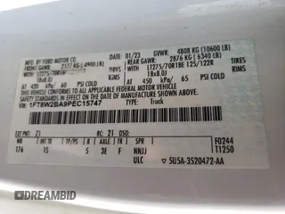 2023 Ford F-250 XL z VIN 1FT8W2BA9PEC15747, wystawiony jako Copart lot #65124184 z przebiegiem 39 939 mil mil oraz Szkoda całkowita • Salvage title. Historia ofert i sprzedaży dostępna na DreamBid. Obrazek 12.