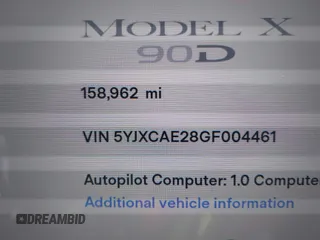 2016 Tesla Model X 70D z VIN 5YJXCAE28GF004461, wystawiony jako IAAI lot #41004214 z przebiegiem 158 962 mil mil oraz . Historia ofert i sprzedaży dostępna na DreamBid. Obrazek 15.