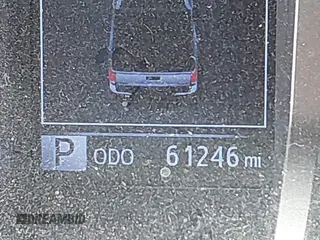 2020 Toyota Tacoma SR5 z VIN 5TFAZ5CN4LX091283, wystawiony jako IAAI lot #42076014 z przebiegiem 61 246 mil mil oraz . Historia ofert i sprzedaży dostępna na DreamBid. Obrazek 16.