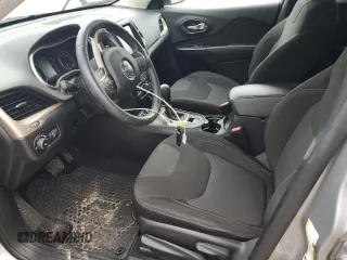 2015 Jeep Cherokee Latitude z VIN 1C4PJMCS5FW514819, wystawiony jako Copart lot #56662365 z przebiegiem 40 169 mil mil oraz Szkoda całkowita • Salvage title. Historia ofert i sprzedaży dostępna na DreamBid. Obrazek 7.