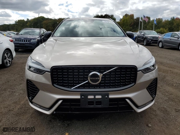 2024 Volvo XC60 Core Dark Theme with VIN YV4L12RK9R1755873, listed as a Copart auction lot 74191354 with 5,979 mi miles and Salvage Title. Bid and sale history available at carsss.com. Image 5.