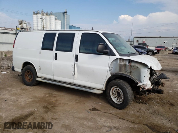 2015 GMC Savana Cargo z VIN 1GTW7FCF2F1904640, wystawiony jako Copart lot #71455204 z przebiegiem 131 854 mil mil oraz Szkoda całkowita • Salvage title. Historia ofert i sprzedaży dostępna na DreamBid. Obrazek 4.