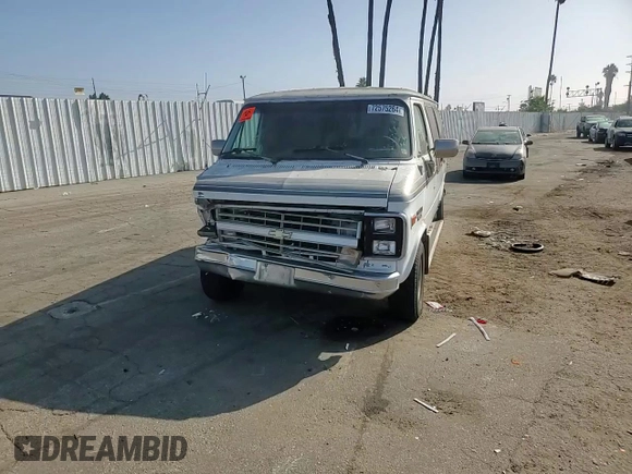 1990 Chevrolet Chevy Van z VIN 1GBEG25K0L7167885, wystawiony jako Copart lot #72575264 z przebiegiem 231 827 mil mil oraz Szkoda całkowita • Salvage title. Historia ofert i sprzedaży dostępna na DreamBid. Obrazek 12.
